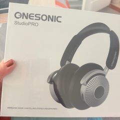 OneSonic Studio Pro Headphones