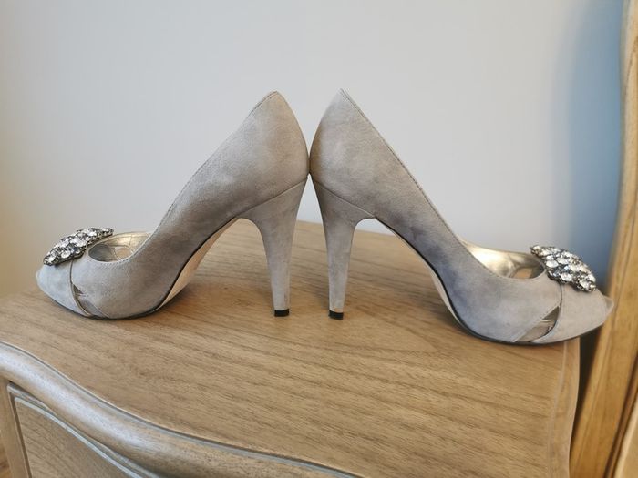 Barachini Grey Heels