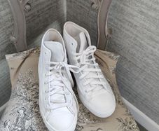 Converse  leather Trainer's  6.5