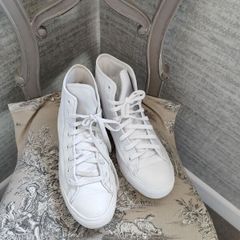 Converse  leather Trainer's  6.5