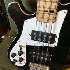 Retrovibe Lefthanded Bass Guitar.(REDUCED!)