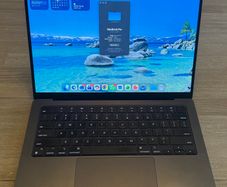 MacBook Pro 14" - M3 Pro chip