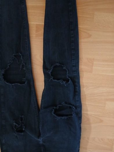 Black Ripped Jeans