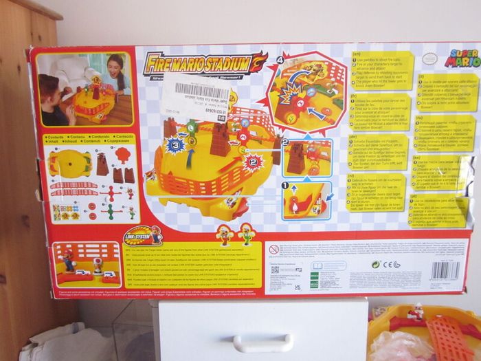 EPOCH Games Super Mario Fire Mario Stadium - Action Game