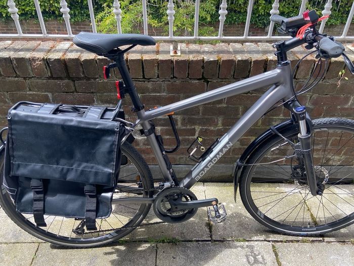 Boardman MTX 8.6 Mens Hybrid Bike-M with many accessories