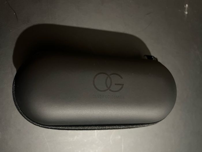 Oliver goldsmith genuine sunglasses glasses case
