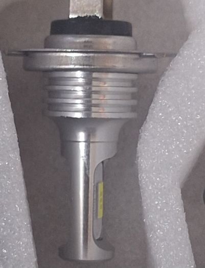 H7 LED Headlight bulbs