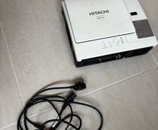 Hitachi Projector 2nd Hand