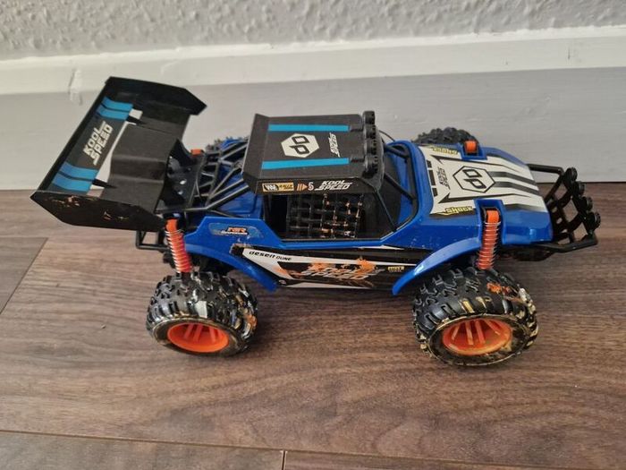 2 Remote control Cars