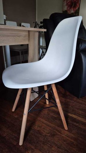 Nordic Oak Table & 6 White Chairs