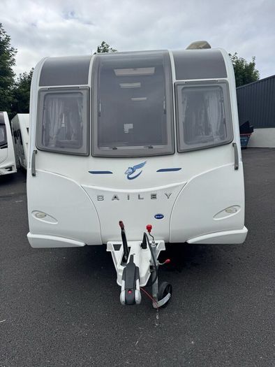 2017 Bailey Pegasus Brindisi - fixed Island - Bed