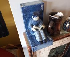 chinese shelf book ends.
