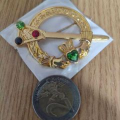 Tara Style Claddagh Brooche