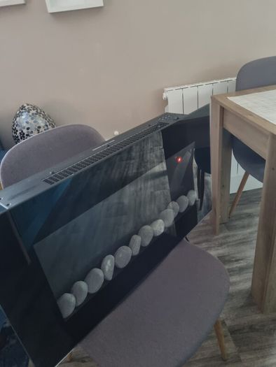 Electric fire. Aspen wall mounted electric fire Now Reduced to thirty euro
