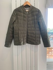 OUI light puffer jacket in dark olive green (10-12)