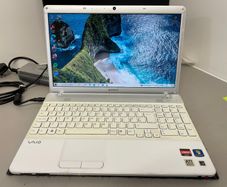 laptop Sony Vaio PCG-61611M