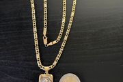 18k / ct gold chain / necklace with pendant