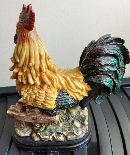 Cockerell and hen plus, around ten or 12 inches tall