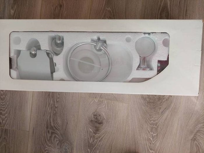 bathroom accessories
