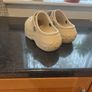 women crocs Image 4