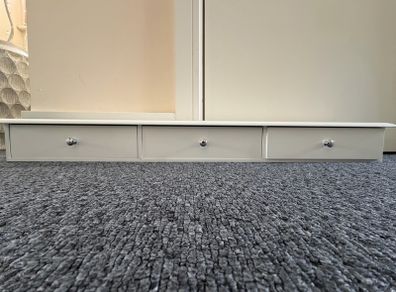wall-mounted cabinet