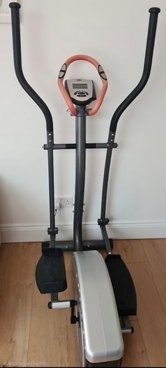 Cross Trainer