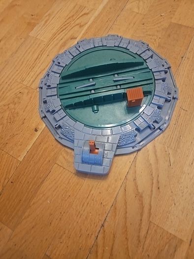 Assorted Thomas  & Friends Sets collection. Plus Turntable