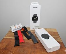 Galaxy Watch8 LTE 44mm with eSIM / 4G support. Only 5 months old, receipt and warranty included.