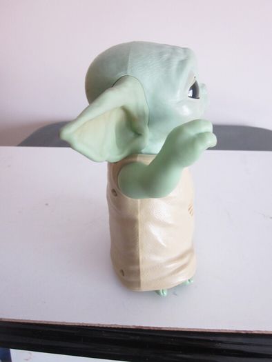 Hasbro Star Wars Mandalorian 7" Talking  Baby Yoda Toy 2020