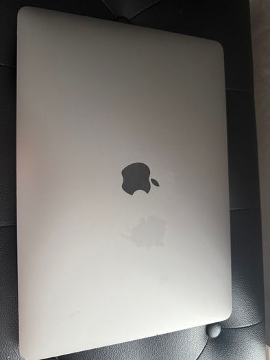 MacBook Pro 13" 2020 i5/16GB/512SSD/521c