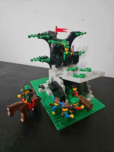 lego Camouflaged Outpost 6066
