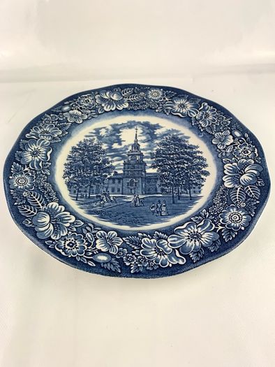 Vintage Liberty blue cabinet plate