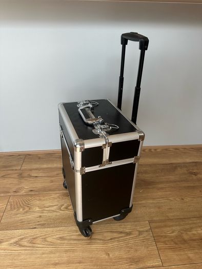 makeup trolley case