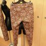 Women's Trousers H and M NWOT SIZE 12 Image 3