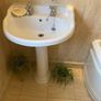 Bathroom suite Image 6
