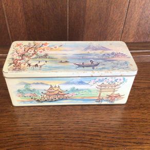 vintage Jacobs cracker tin