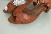 Like New, wide fit, size 3.5
