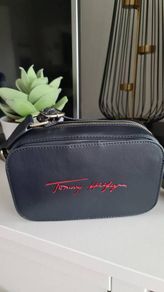 Tommy Hilfiger camera bag