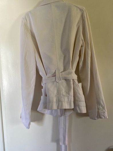 In Wear white cotton jacket