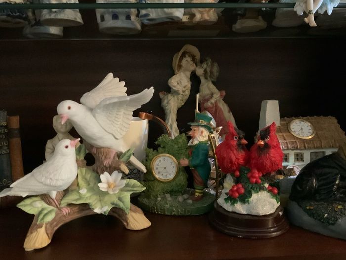 Clock, figures, Display Cabinet