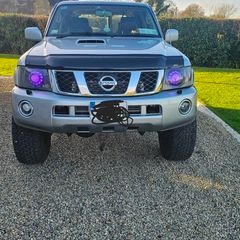 Nissan Patrol bushdoof Angry eye headlights