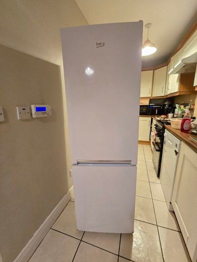 Fridge working
