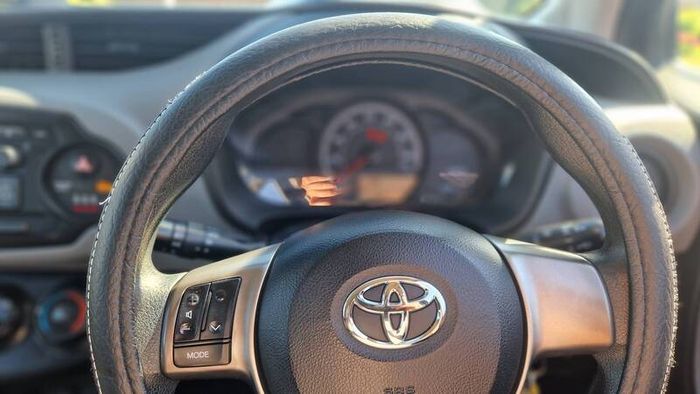 2015 Toyota Yaris 1ltr petrol tax and new nct