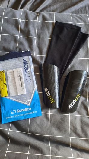 Sondico AeroLite shinguards