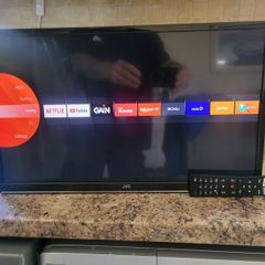 24" led smart hd tv + wall mounted bracket + Amazon fire stick