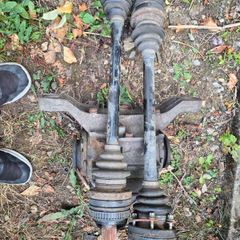 4.44 open diff + 2 drive shafts  e36