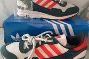 New Premium Suede Adidas Roundtree