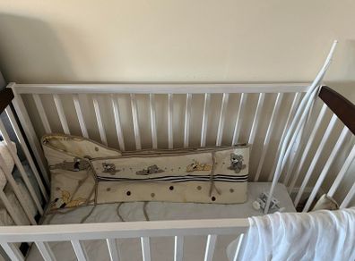 baby cot