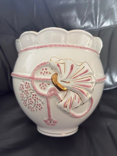 Vintage flower pot