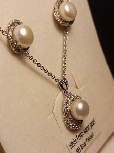 Bargain.Sterling Silver Cultured Pearl and Natural Zircon Pendant and Earrings Set